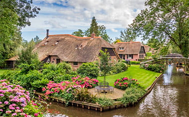 The canal networks of Giethoorn